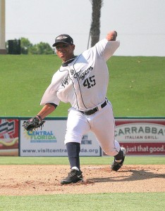 Mauricio Robles pitches for the Lakeland Flying Tigers cr- Roger DeWitt